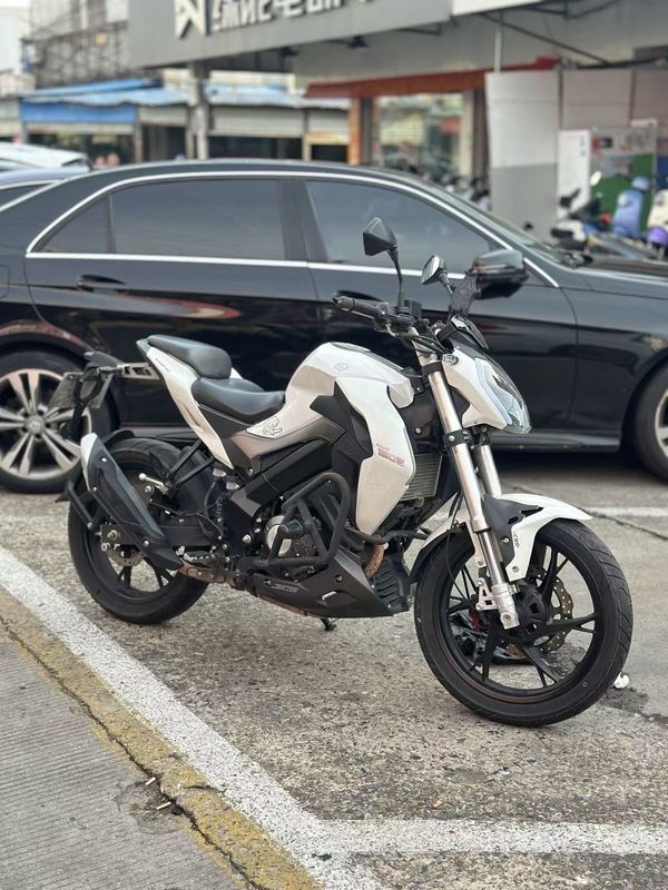 贝纳利 小迅龙 BN150S