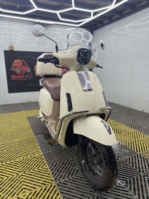 五羊本田 NWF125