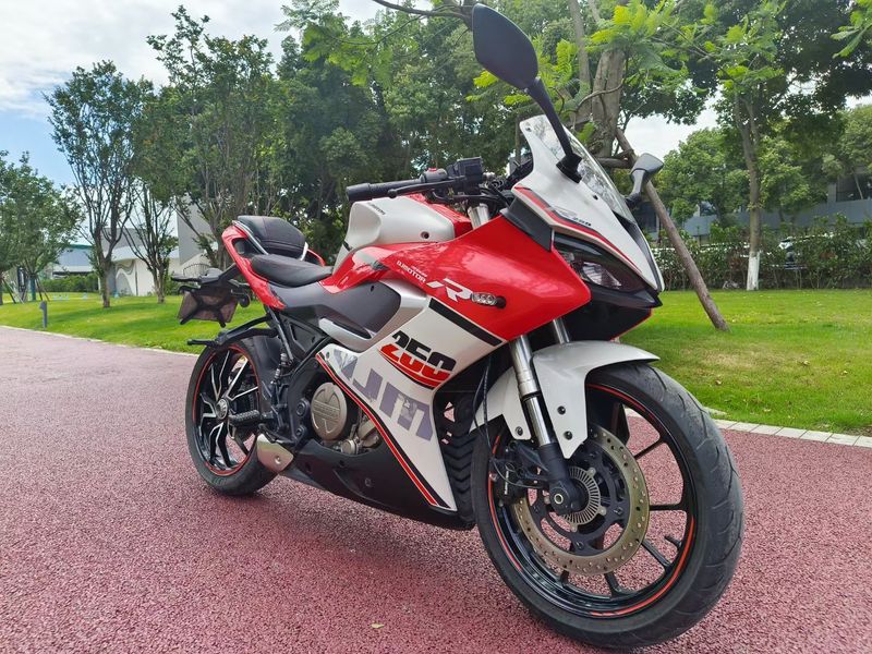 QJMOTOR 赛250