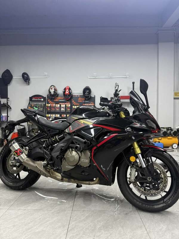 QJMOTOR 赛600