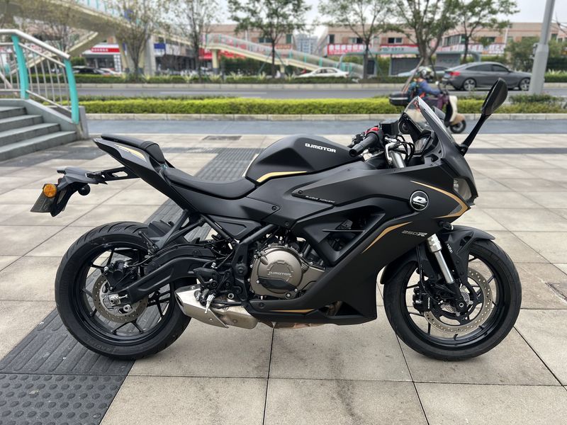 QJMOTOR 赛250