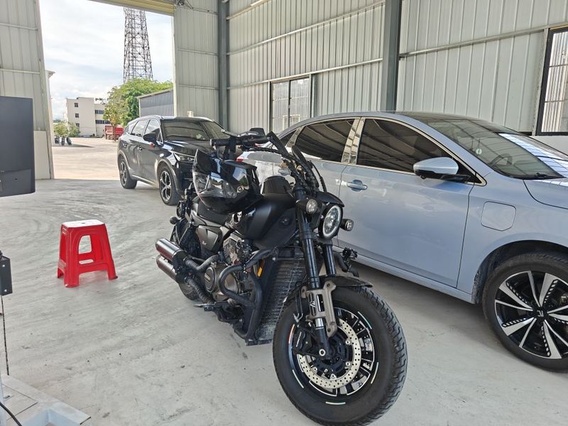 QJMOTOR 闪600