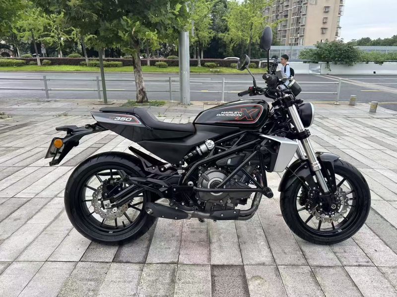 哈雷戴维森 X 350