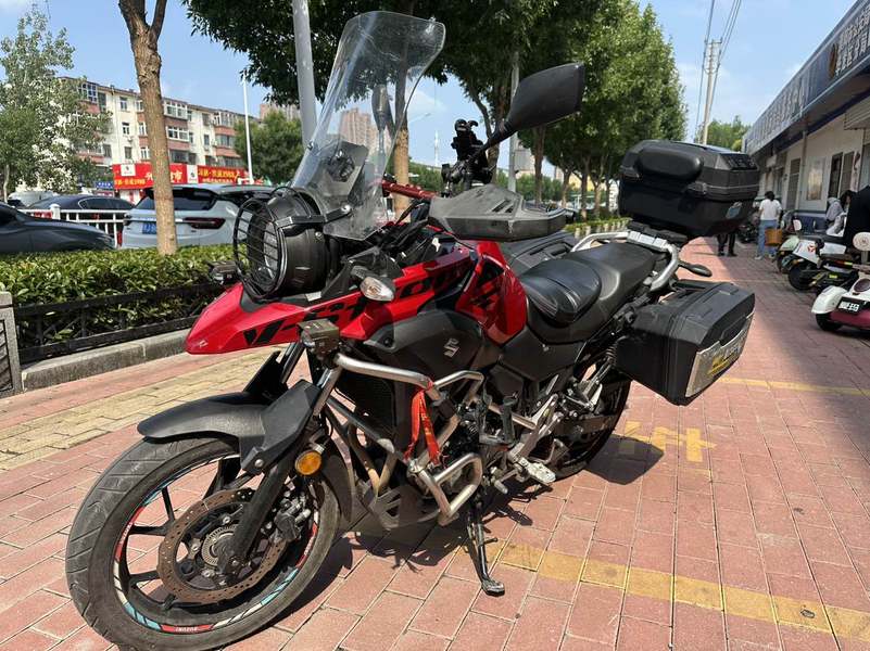 豪爵铃木 DL250