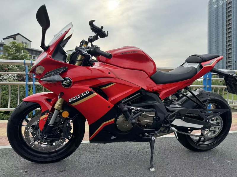 QJMOTOR 赛600