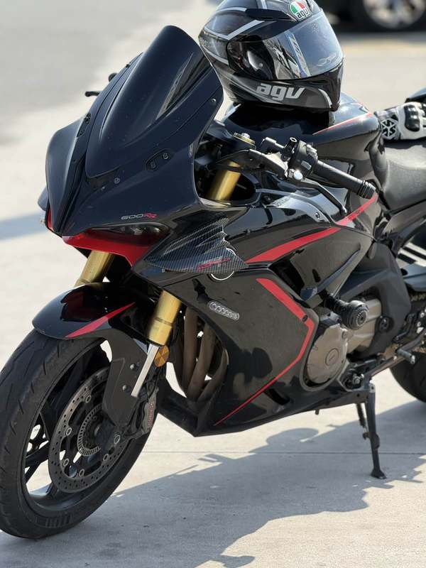 QJMOTOR 赛600