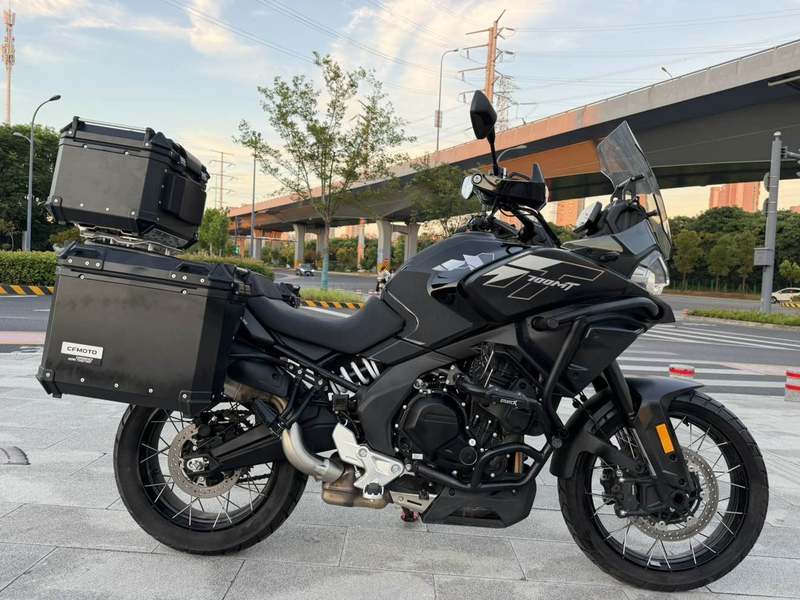 春风 700MT