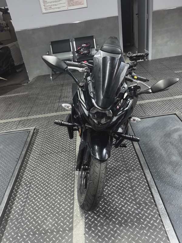 豪爵铃木 GSX250R
