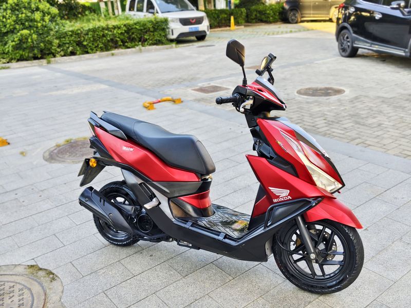 五羊本田 NX125
