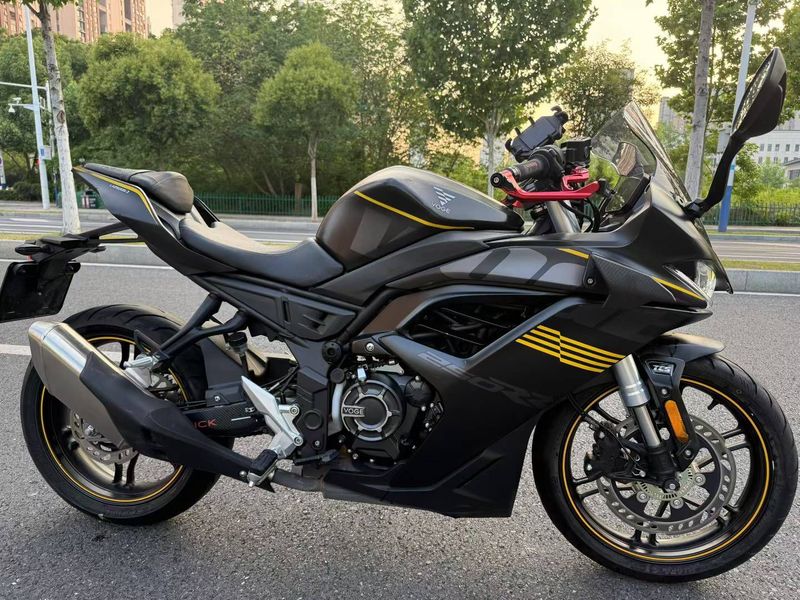 无极 250RR