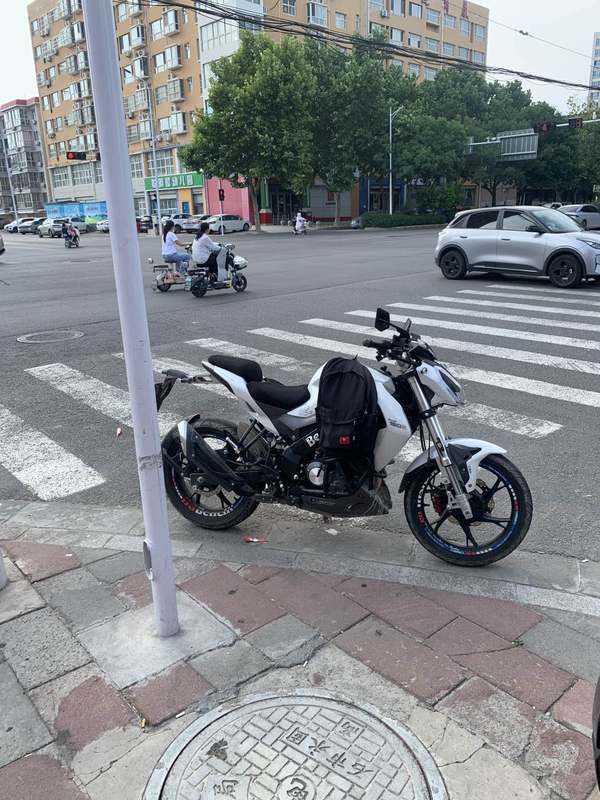 贝纳利 小迅龙 BN150S