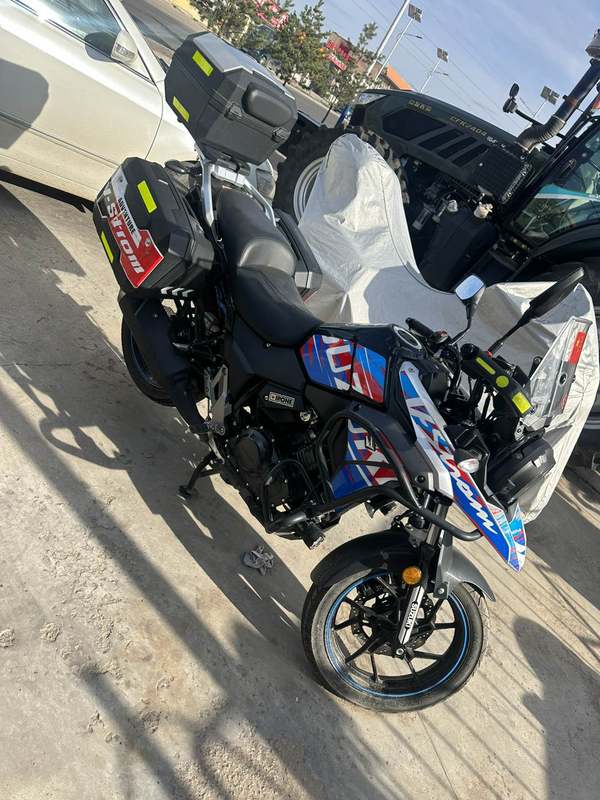 豪爵铃木 DL250