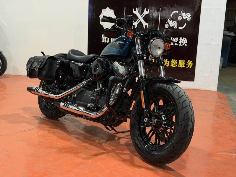 哈雷戴维森 XL1200X Forty-Eight
