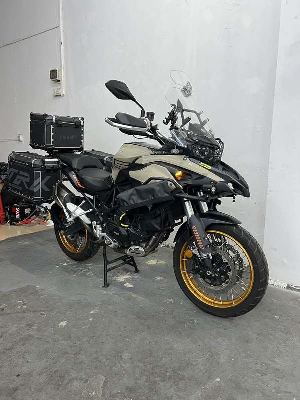 贝纳利 TRK552