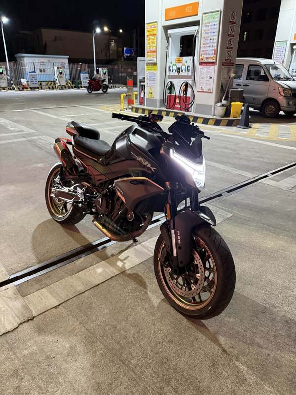 春风 800NK