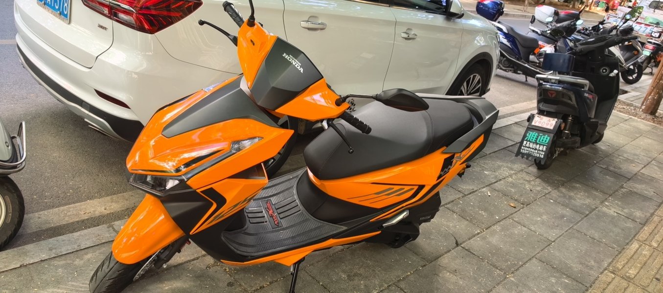 五羊本田 NWX125