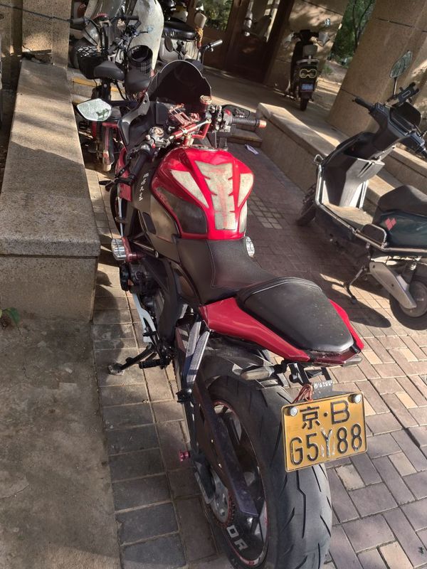 QJMOTOR 赛600