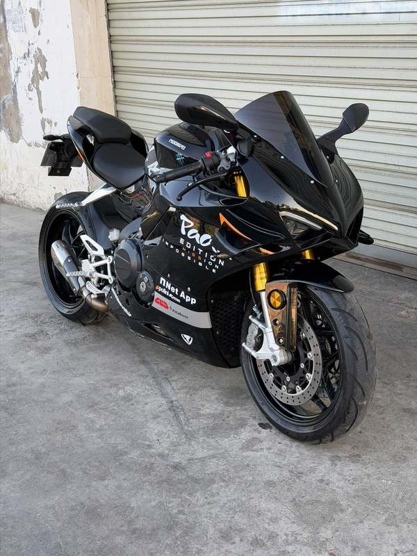 摩迪威 800RS