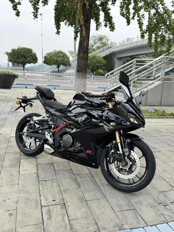 QJMOTOR 赛250