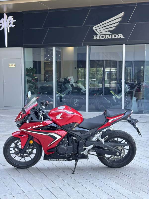 本田WING CBR400R