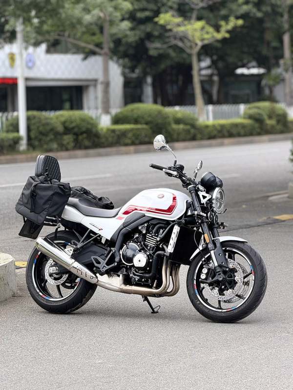 张雪机车 500F