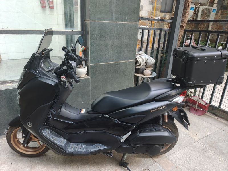 雅马哈 NMAX