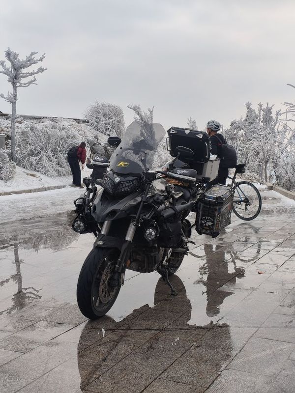 贝纳利 金鹏 TRK502