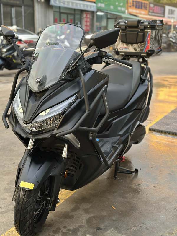 QJMOTOR 鸿250