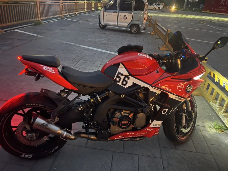 QJMOTOR 赛600