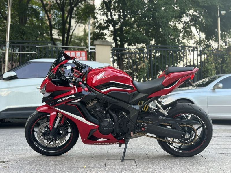 本田DREAMWING CBR650R