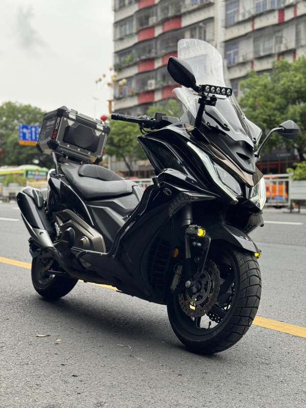 光阳 AK550