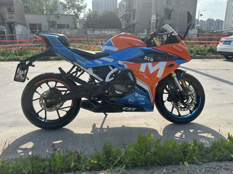 春风 250SR