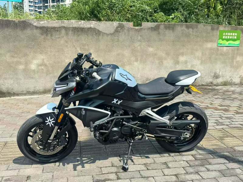春风 800NK