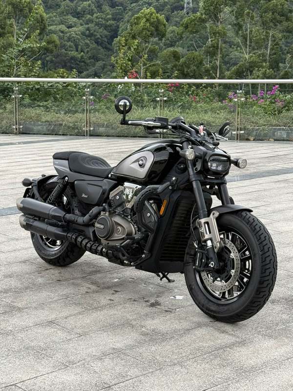 QJMOTOR 闪600