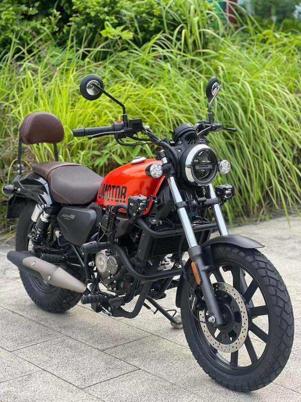 QJMOTOR 闪150