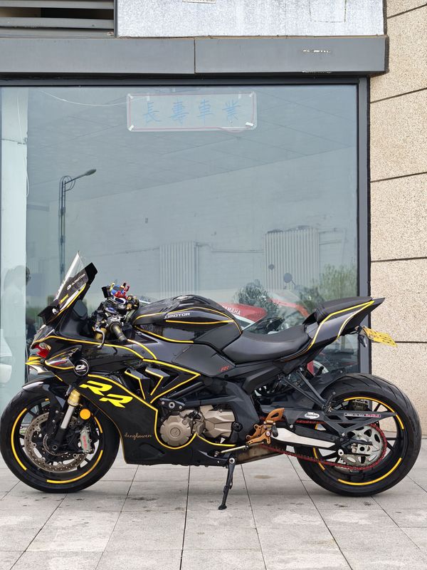 QJMOTOR 赛600