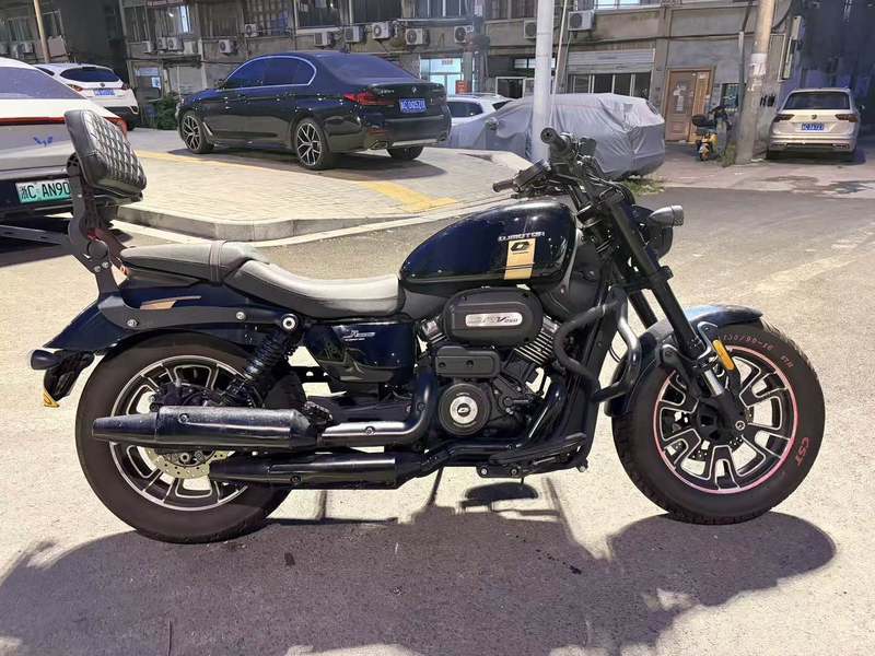 QJMOTOR 闪250
