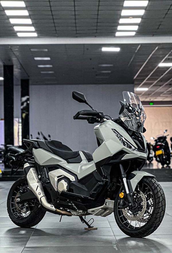 本田DREAMWING X-ADV 750