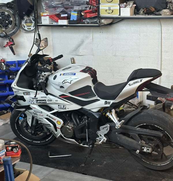 QJMOTOR 赛600