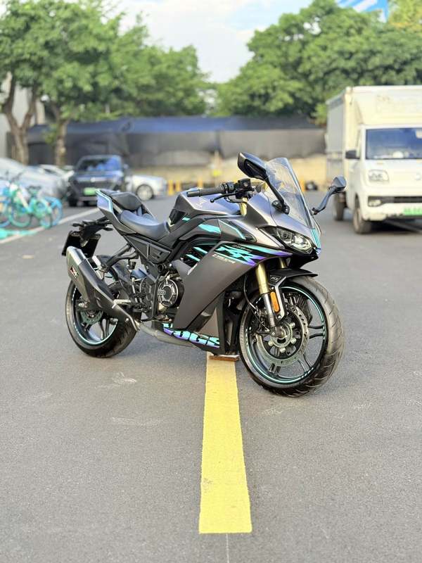 无极 250RR