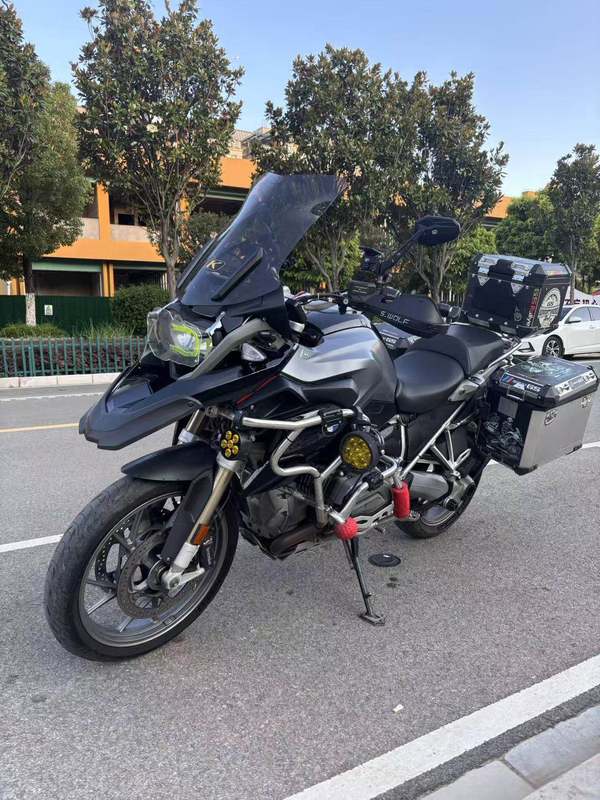 宝马 R 1200 GS
