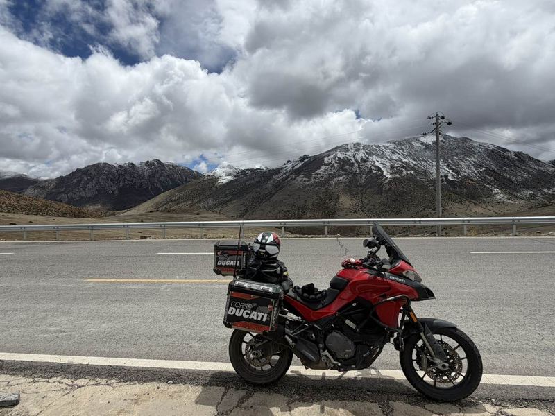 杜卡迪 Multistrada V2