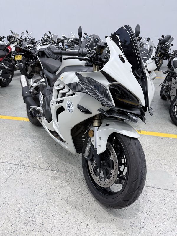 QJMOTOR 赛600