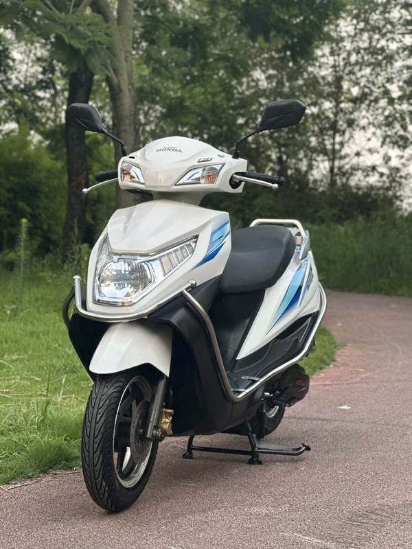 五羊本田 Cruising 御鲨125