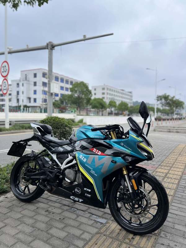 春风 250SR