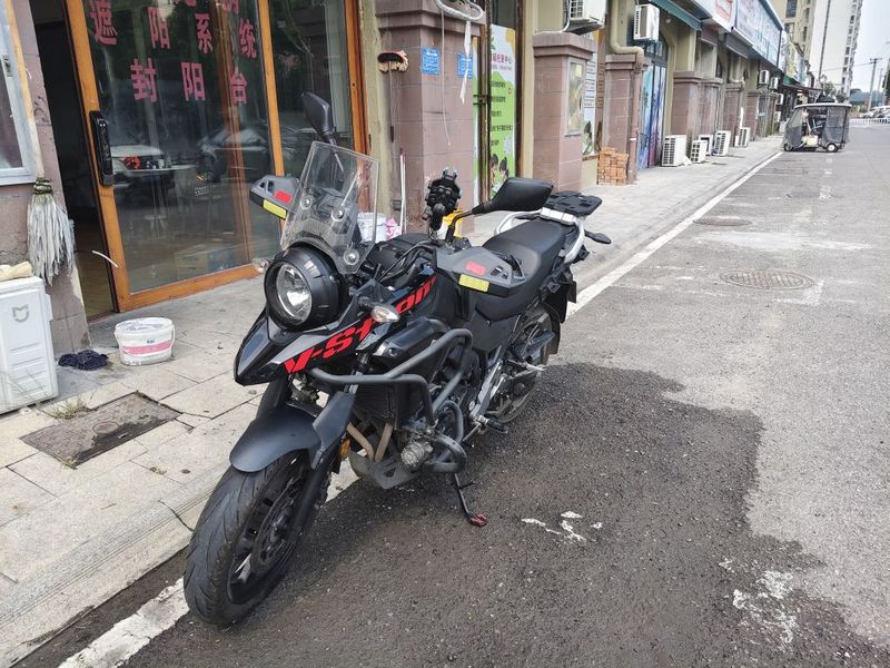 豪爵铃木 DL250