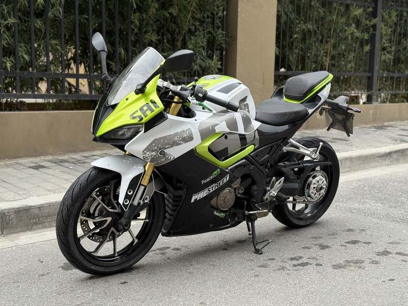 QJMOTOR 赛250