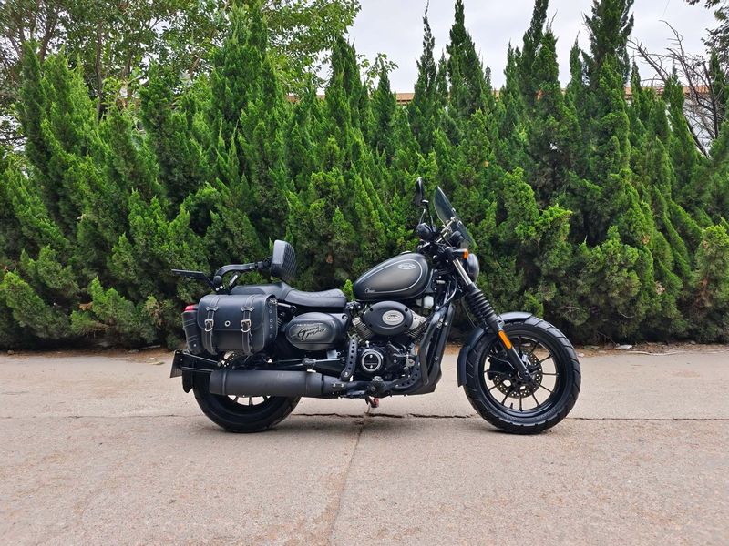 骁胜HYOSUNG GV300S