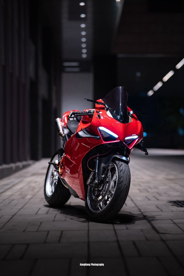 杜卡迪 Panigale V4
