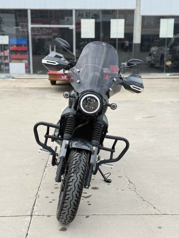 豪爵 TR300